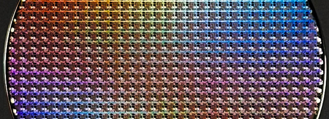 The Physics of Color: Why Silicon Wafers Rainbow