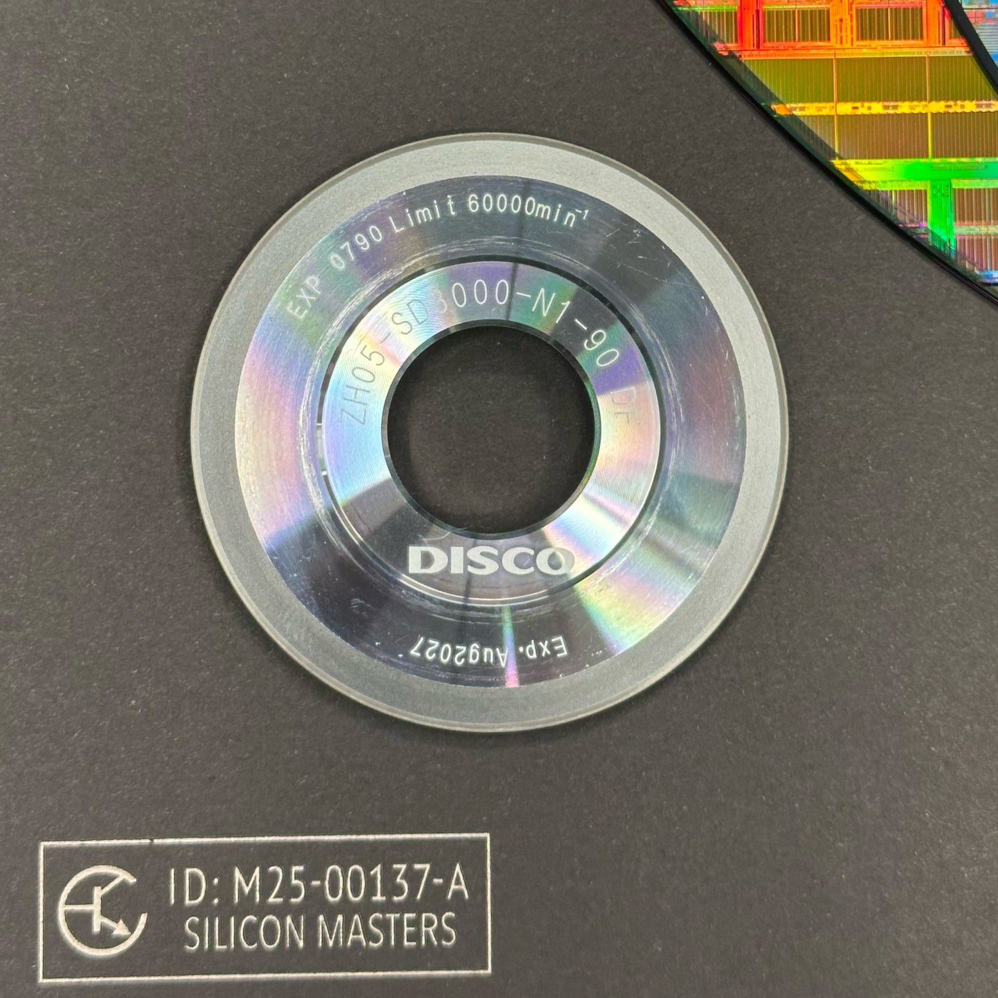Silicon Wafer Evolution Framed Wall Art — 100mm to 300mm Progression Display