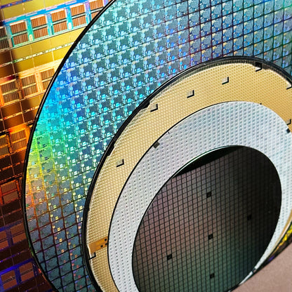 Silicon Wafer Evolution Framed Wall Art — 100mm to 300mm Progression Display