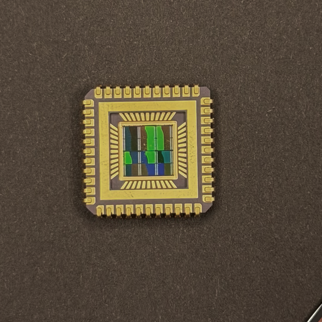 Silicon Masters evolution wafer 100-200mm framed additional angle