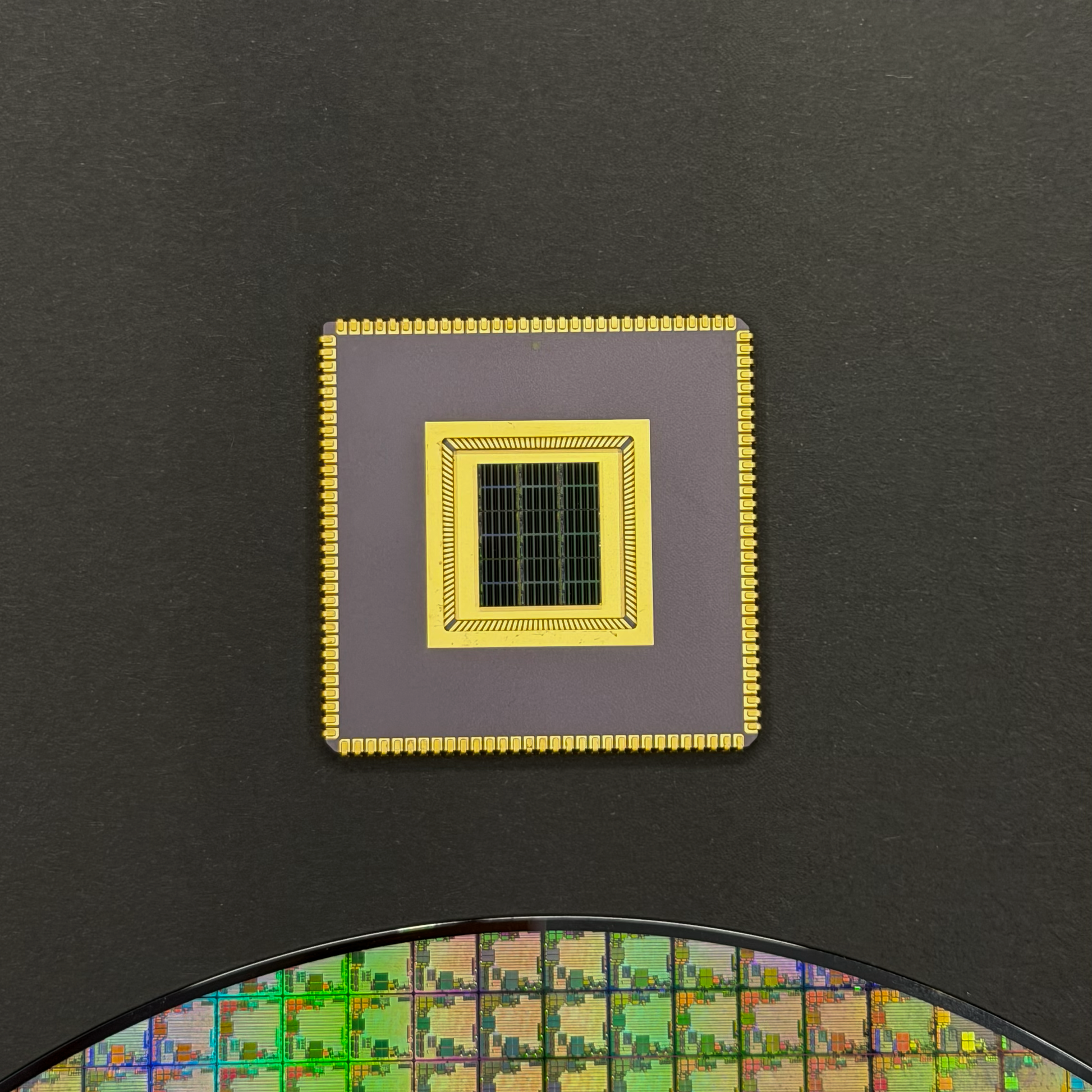 Silicon Masters evolution wafer 100-300mm framed corporate gift additional angle