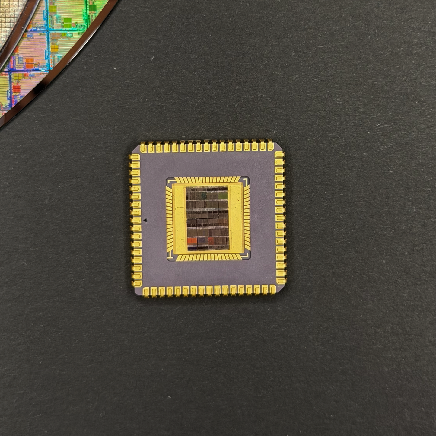 Framed silicon wafer evolution corporate gift 100-300mm surface detail