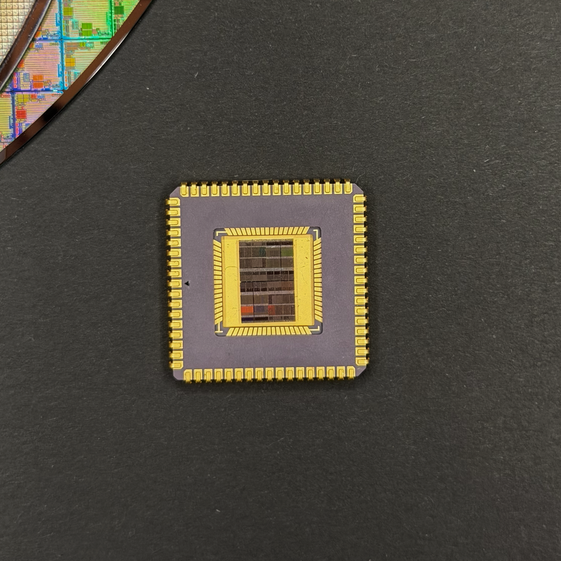 Framed silicon wafer evolution corporate gift 100-300mm surface detail