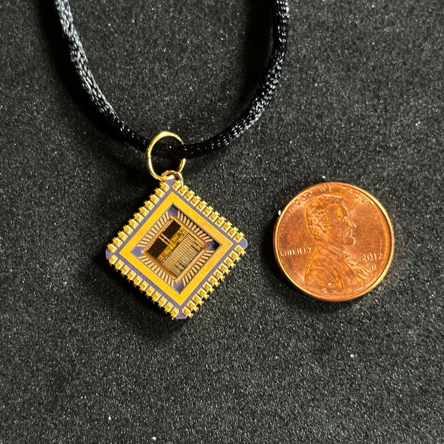 LifeUntainted Pendant Necklace (17mm) with IC chip (Recycled from IC packaging and IC wafers)