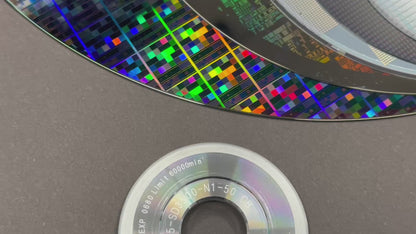 Evolution Collection Silicon Wafer - 100 to 300 mm Framed Silicon Wafers, Serial Number: Analog Custom